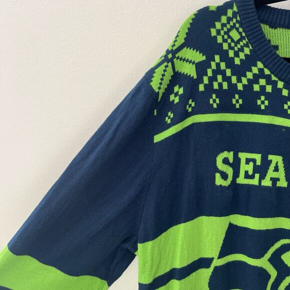 NFL Team Apparel men’s Seattle Seahawks Navy Neon Green‎ Light Up Sweater Sz XL - Picture 3 of 10